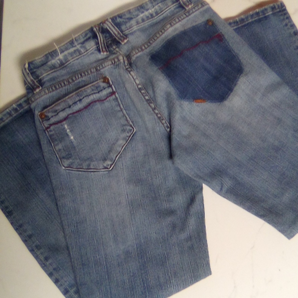 - Forever 21 Flared and Cropped Ankle Jeans